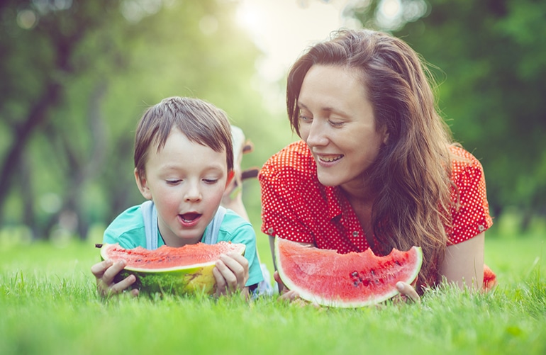 5 Tips to Help Your Healthy Eating Stay on Course This Summer