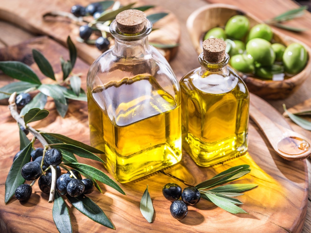 Olive Oil – the healthy fat many agree on