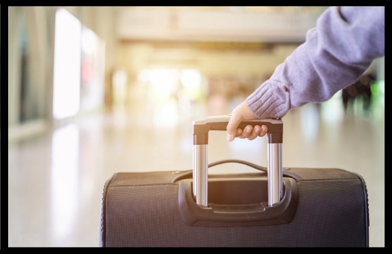 5 Tips on Avoiding Illness During Holiday Travel - Reliant Medical Group