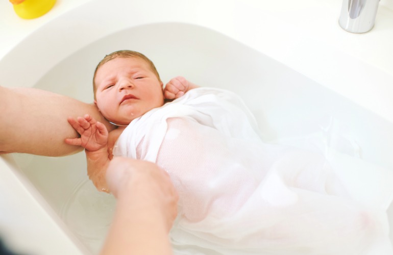 Essential Tips for Bathing and Caring for Your Baby’s Skin