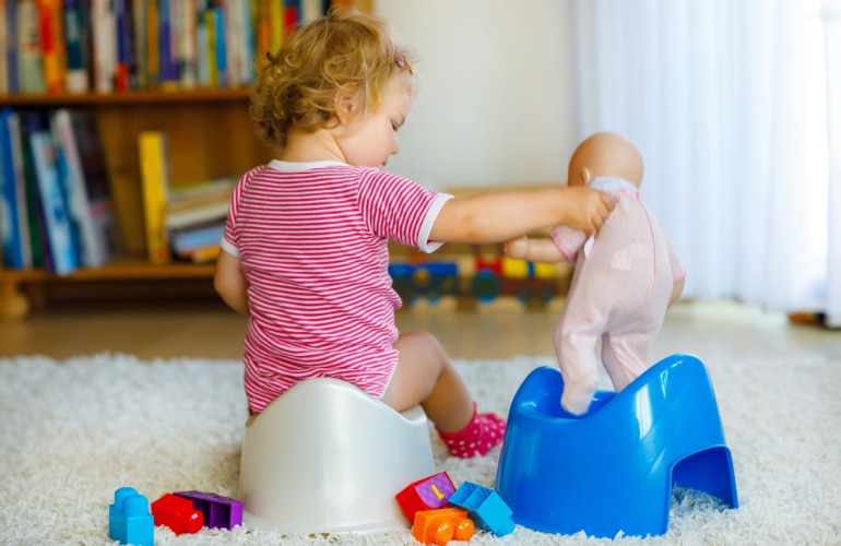 Potty Training: A Helpful Guide for Teaching Your Toddler